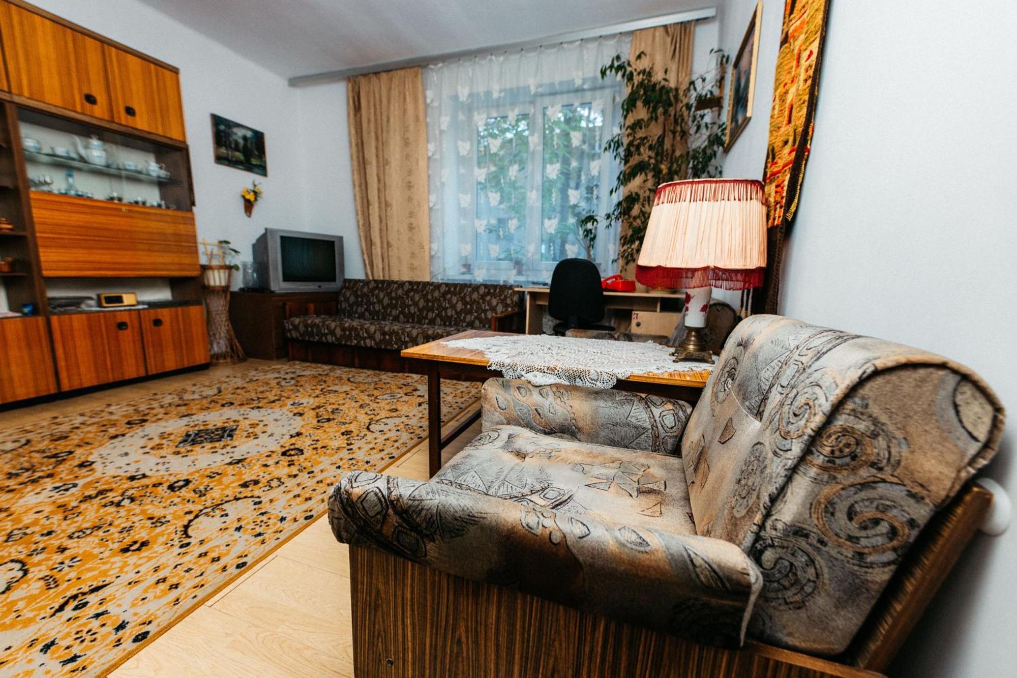 Feel The Old Socialist Style Apartment Krakow Ngoại thất bức ảnh